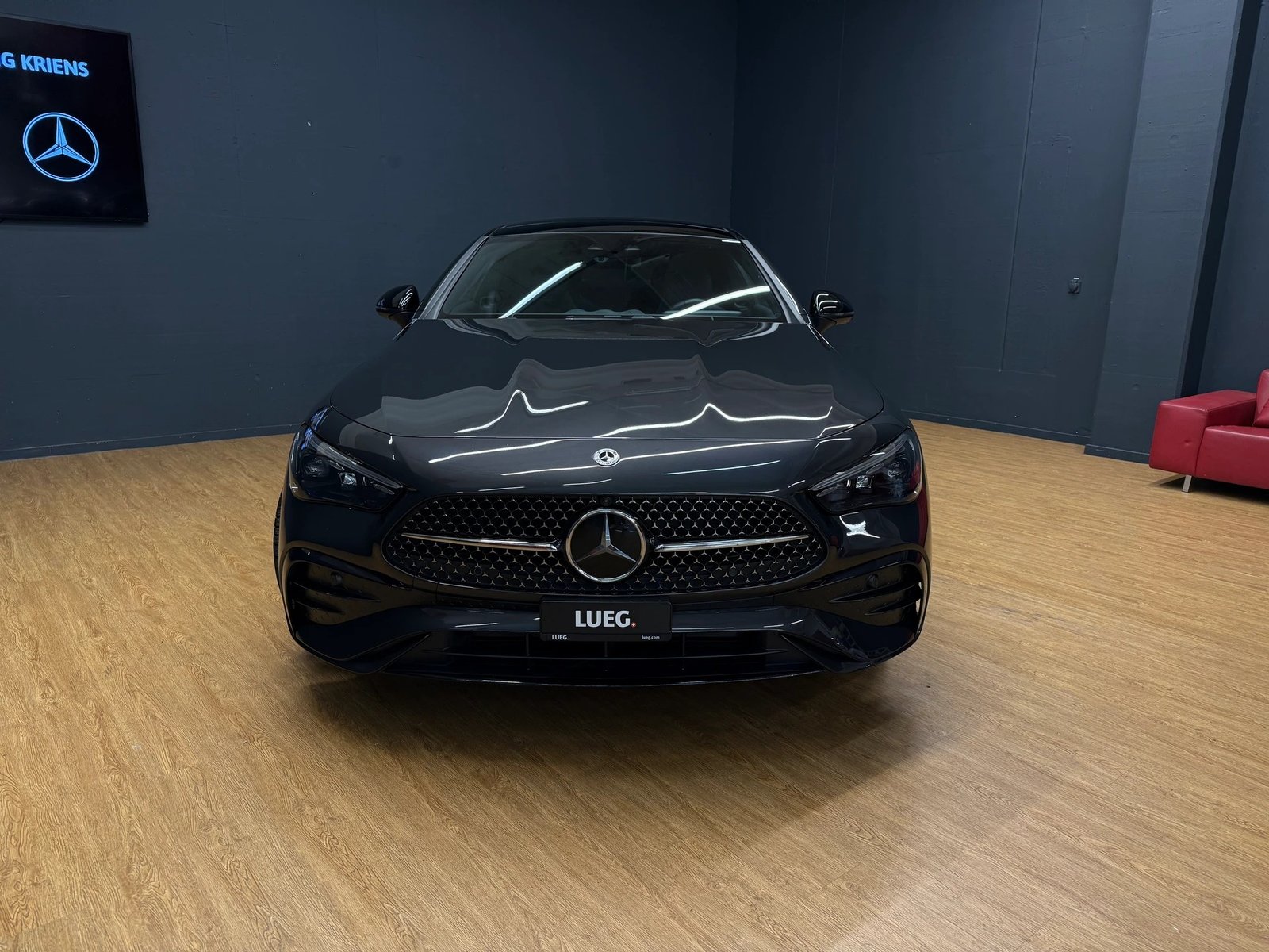 MERCEDES-BENZ CLE 300 4M - Coupé - AMG / DISTRONIC / 360 Gr, Mild-Hybrid Benzin/Elektro, Occasion / Gebraucht, Automatik - 6