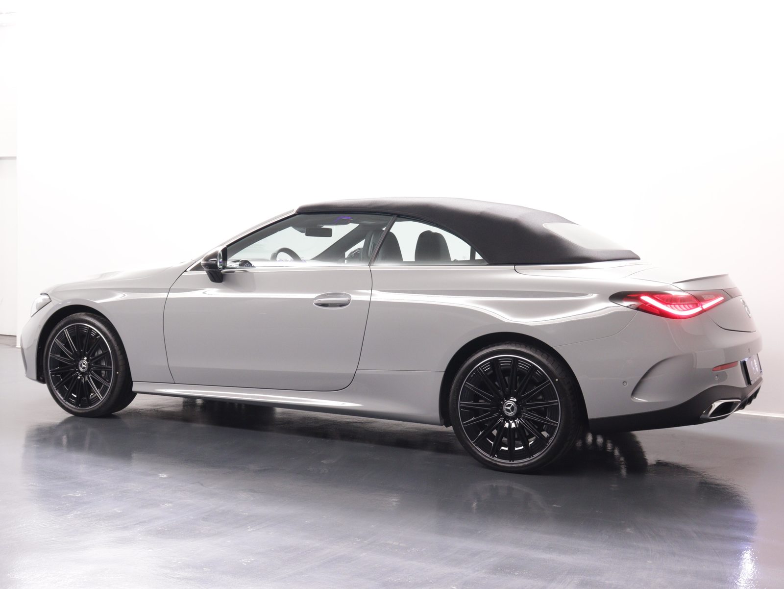 MERCEDES-BENZ CLE 450 AMG Line 4matic Cabriolet, Hybride Léger Essence/Électricité, Voiture de démonstration, Automatique - 3