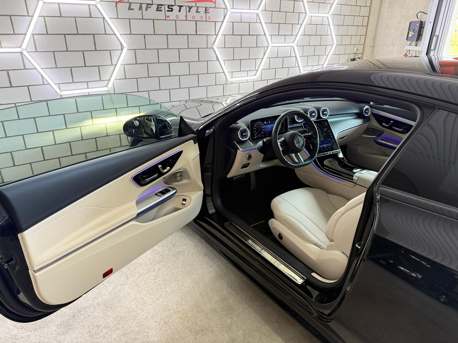 MERCEDES-BENZ CLE 450 Coupé 4Matic 9G-Tronic, Mild-Hybrid Benzin/Elektro, Occasion / Gebraucht, Automatik - 5