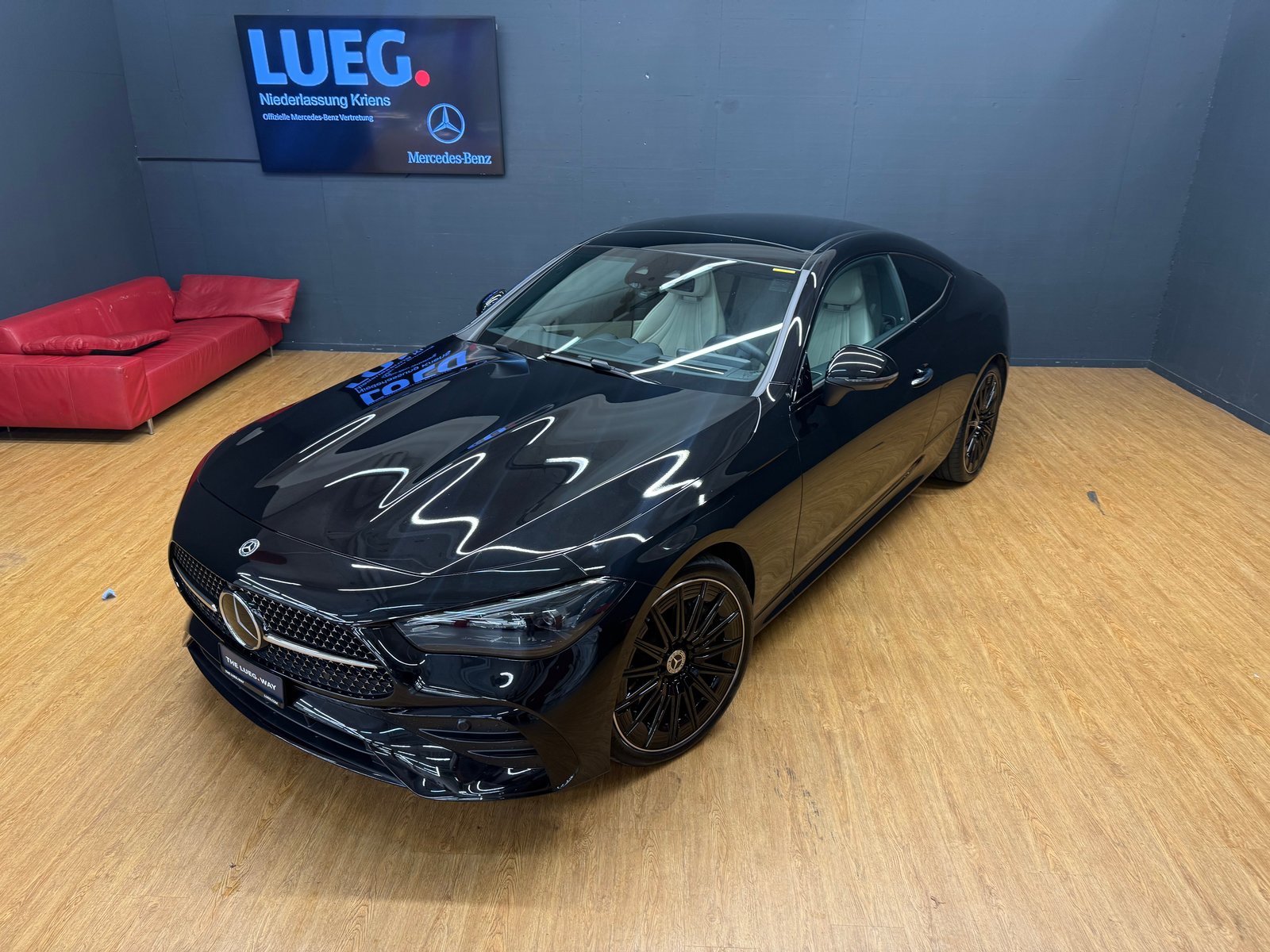 MERCEDES-BENZ CLE 450 4M - Coupé - AMG / DISTRONIC / 360 Grad Kamera / Sit, Mild-Hybrid Benzin/Elektro, Occasion / Gebraucht, Automat - 5