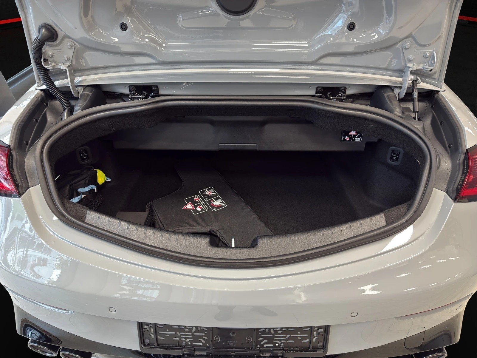 MERCEDES-BENZ CLE AMG 53 Cabrio 4Matic+ 9G-Tronic, Hybride Leggero Benzina/Elettrica, Auto nuove, Automatico - 6