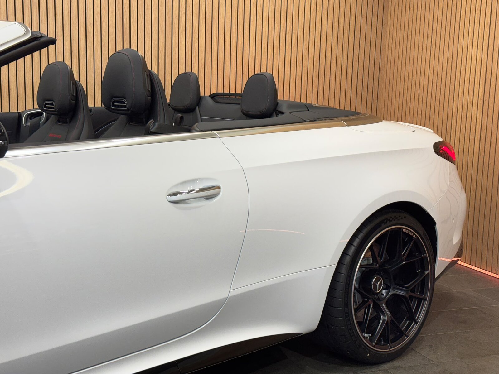 MERCEDES-BENZ CLE AMG 53 Cabrio 4Matic+ 9G-Tronic, Hybride Léger Essence/Électricité, Voiture nouvelle, Automatique - 7