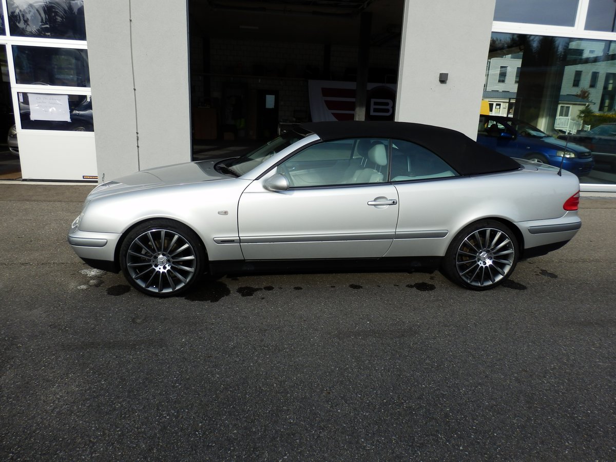 MERCEDES-BENZ CLK 320 Elégance Automatic, Benzina, Occasioni / Usate, Automatico - 2