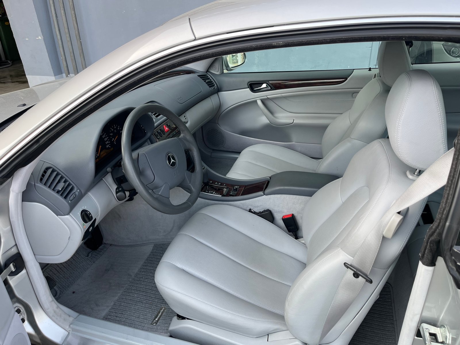 MERCEDES-BENZ CLK 320 Elégance Automatic, Benzin, Occasion / Gebraucht, Automatik - 7