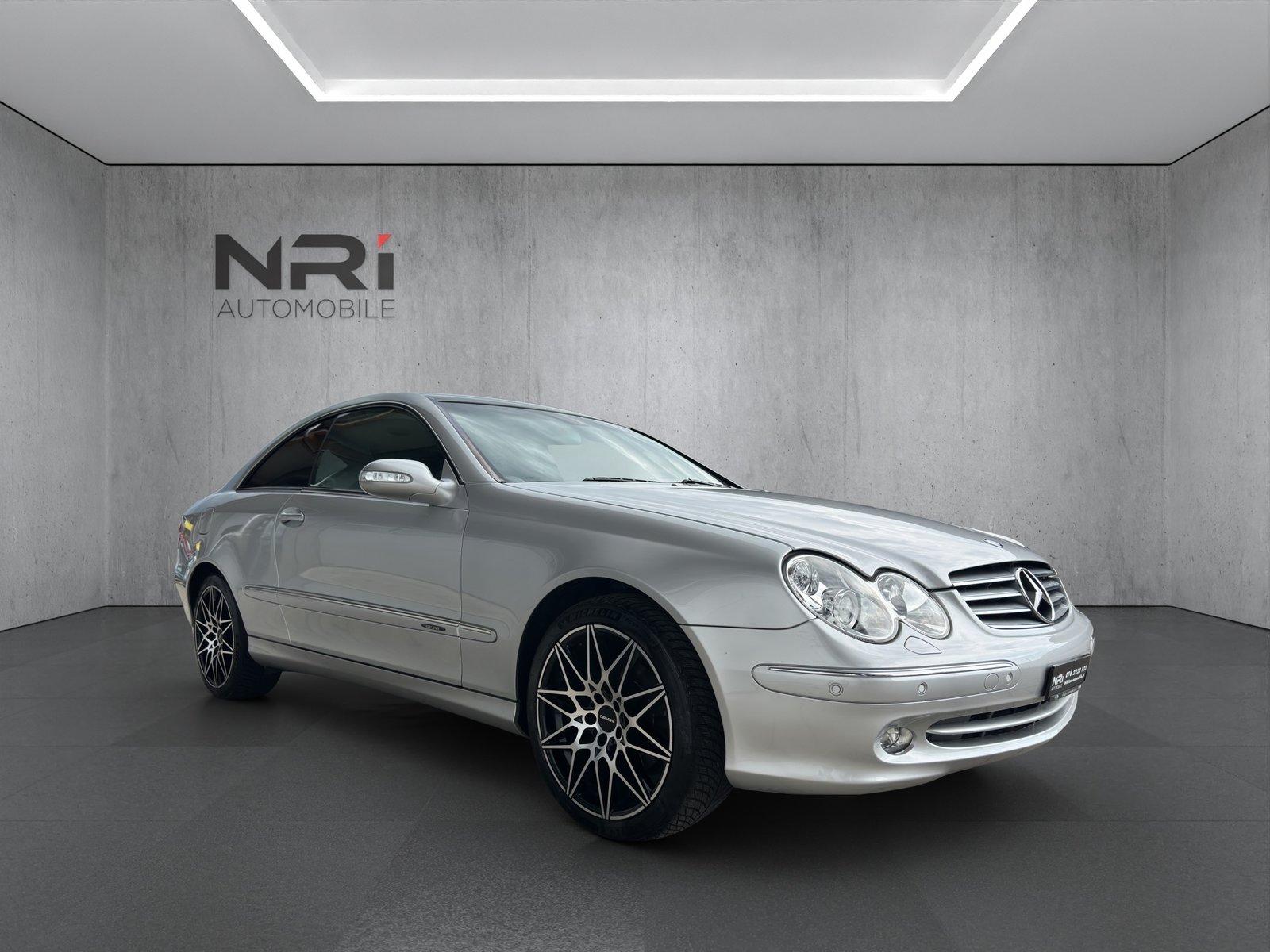 MERCEDES-BENZ CLK 320, Benzin, Occasion / Gebraucht, Automatik - 3