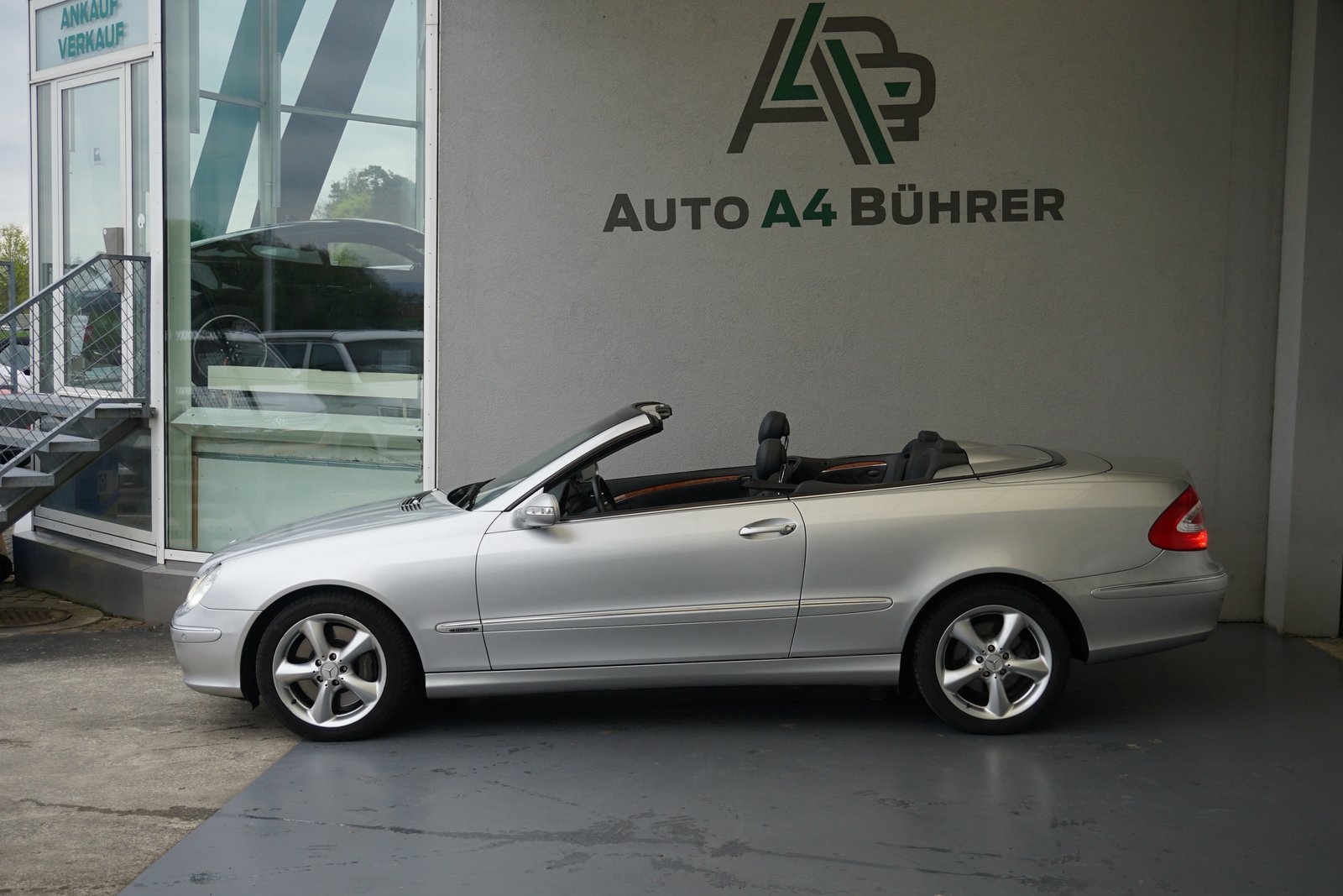 MERCEDES-BENZ CLK 500 Elégance 306 PS Cabriolet mit dem gen, Benzin, Occasion / Gebraucht, Automatik - 2
