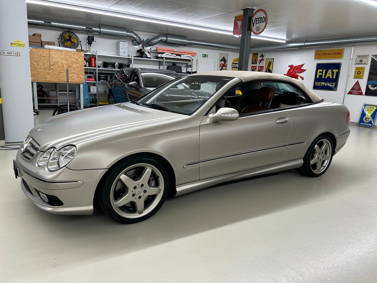 MERCEDES-BENZ CLK 500 Elégance 7G-Tronic Armani Limited, Petrol, Second hand / Used, Automatic - 2