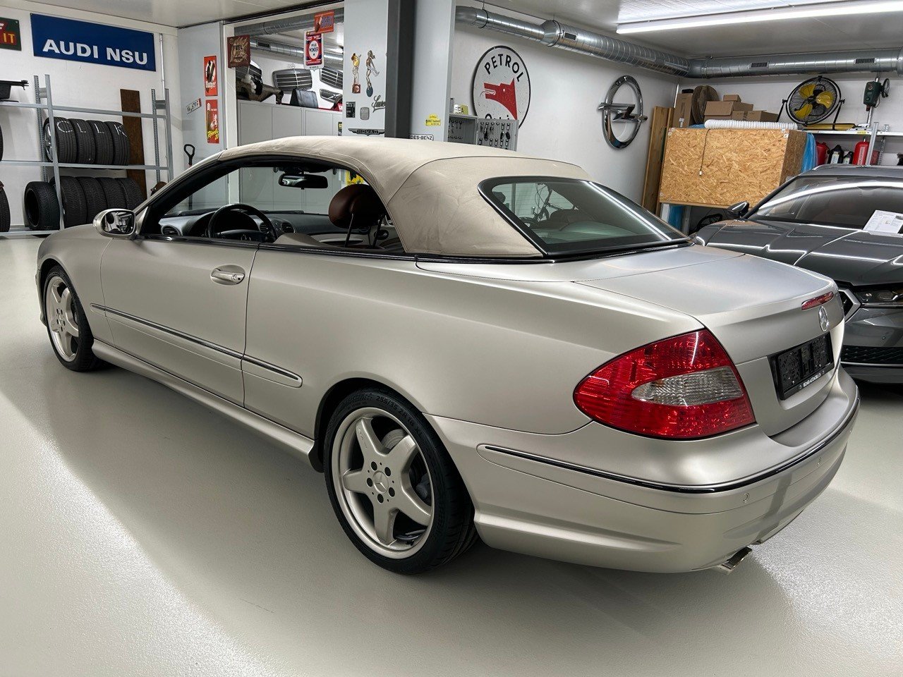 MERCEDES-BENZ CLK 500 Elégance 7G-Tronic Armani Limited, Petrol, Second hand / Used, Automatic - 4