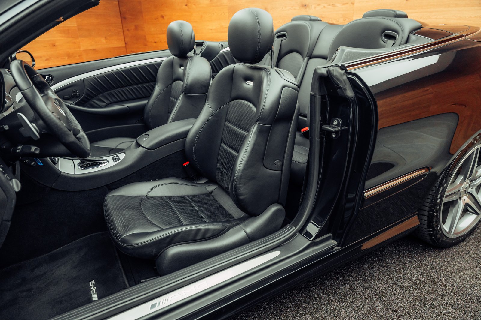 MERCEDES-BENZ CLK 63 AMG Avantgarde 7G-Tronic 1/119, Benzin, Occasion / Gebraucht, Automatik - 6