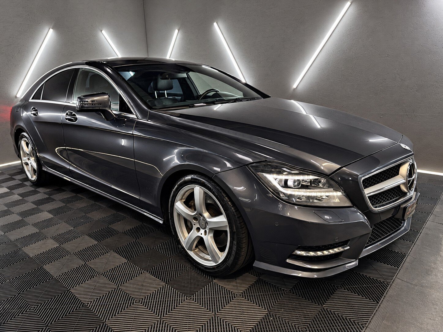 MERCEDES-BENZ CLS 350 CDI 4Matic 7G-Tronic