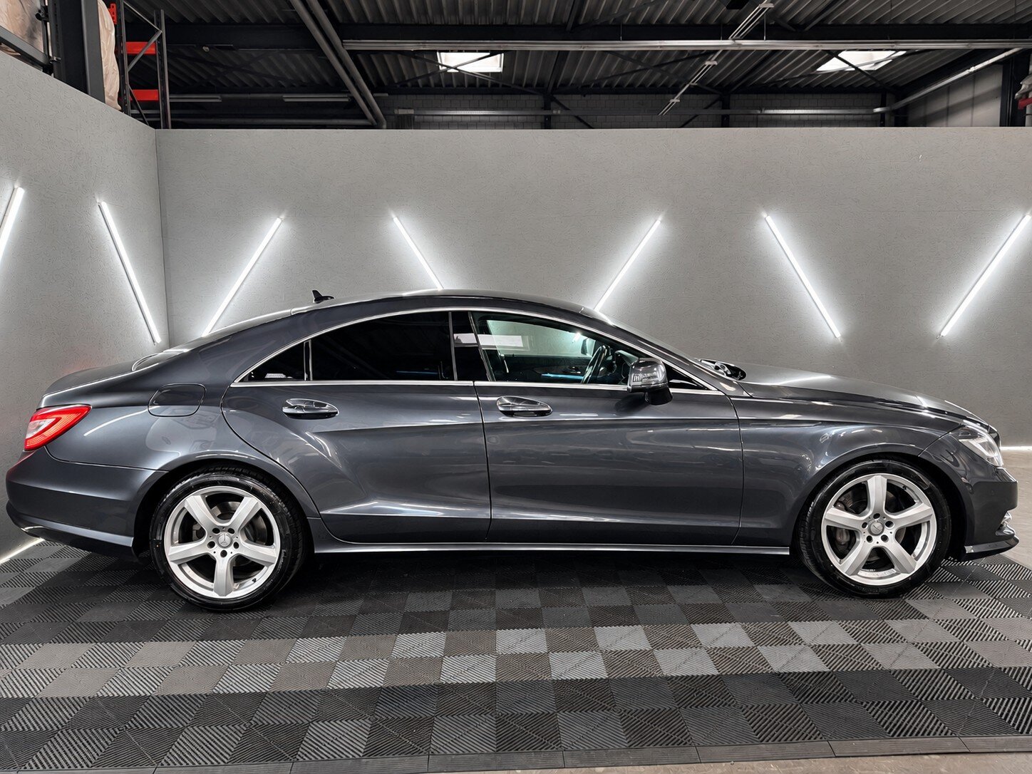 MERCEDES-BENZ CLS 350 CDI 4Matic 7G-Tronic, Diesel, Occasion / Gebraucht, Automatik - 3