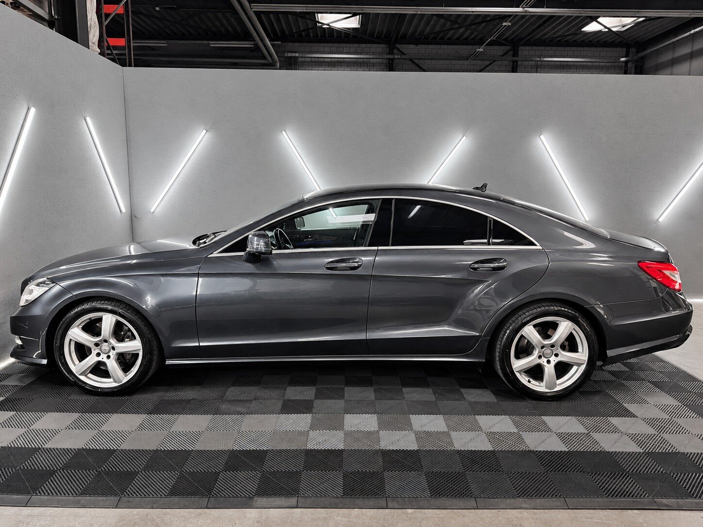 MERCEDES-BENZ CLS 350 CDI 4Matic 7G-Tronic, Diesel, Occasion / Gebraucht, Automatik - 4