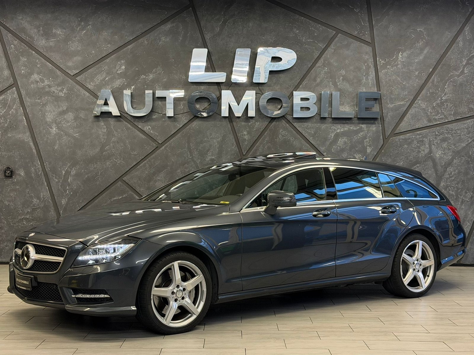 MERCEDES-BENZ CLS Shooting Brake 500 Executive 4Matic 7G-Tronic AMG-Line