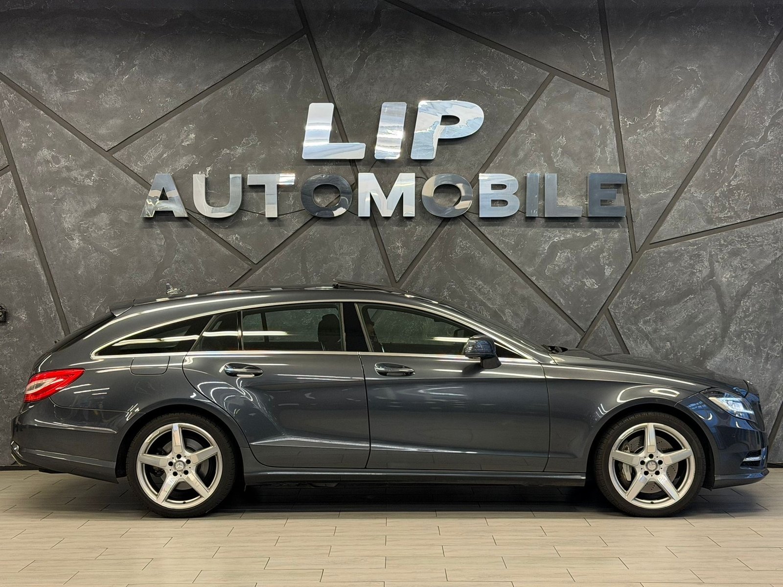 MERCEDES-BENZ CLS Shooting Brake 500 Executive 4Matic 7G-Tronic AMG-Line, Essence, Occasion / Utilisé, Automatique - 4