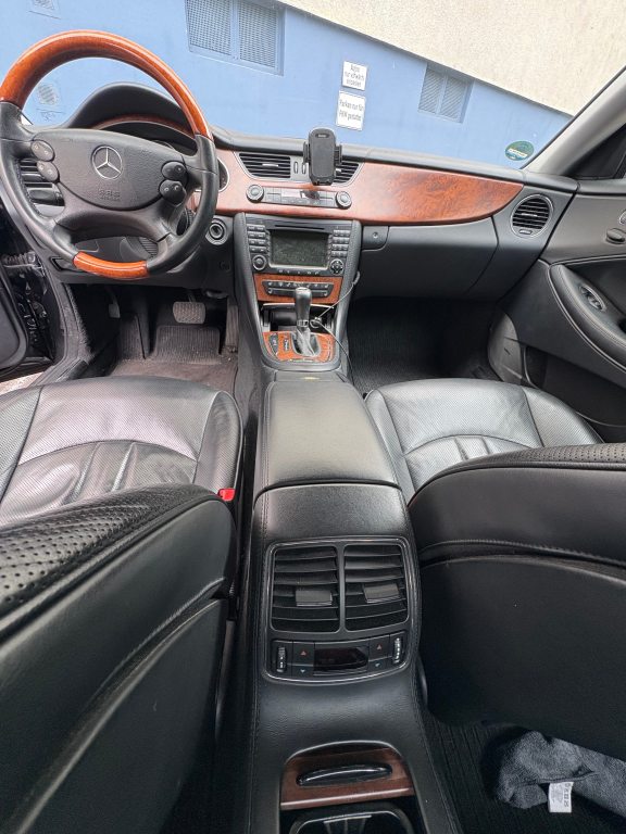 MERCEDES-BENZ CLS 500 388ps, Benzin, Occasion / Gebraucht, Automatik - 4