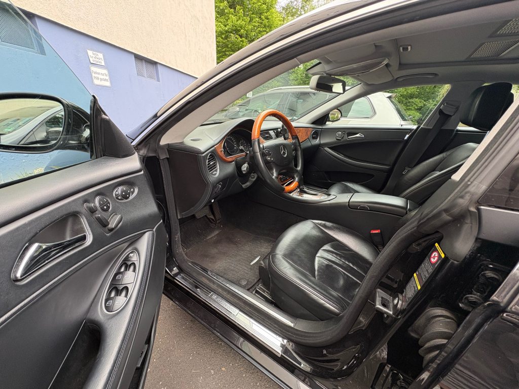 MERCEDES-BENZ CLS 500 388ps, Benzin, Occasion / Gebraucht, Automatik - 5