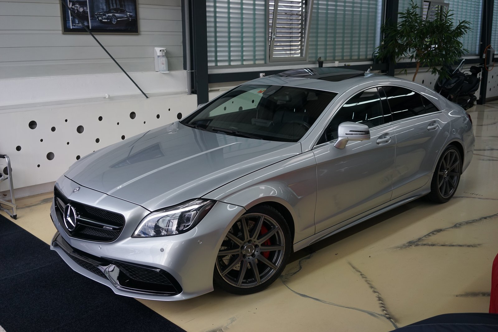 MERCEDES-BENZ CLS 63 AMG S 4Matic Speedshift MCT, Petrol, Second hand / Used, Automatic - 3