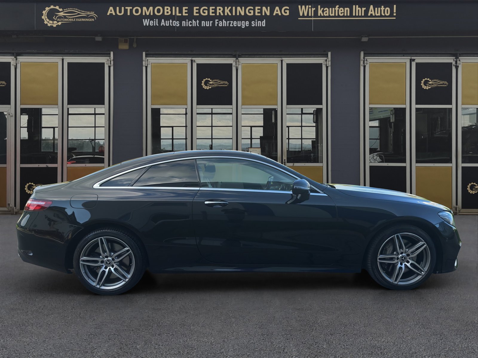 MERCEDES-BENZ E 400 AMG Line 4matic, Essence, Occasion / Utilisé, Automatique - 2
