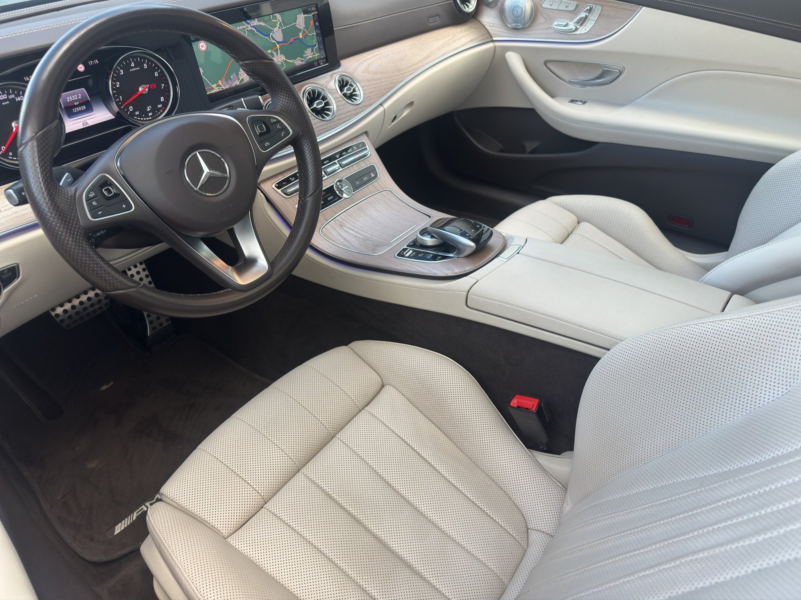 MERCEDES-BENZ E 400 AMG Line 4matic, Essence, Occasion / Utilisé, Automatique - 6