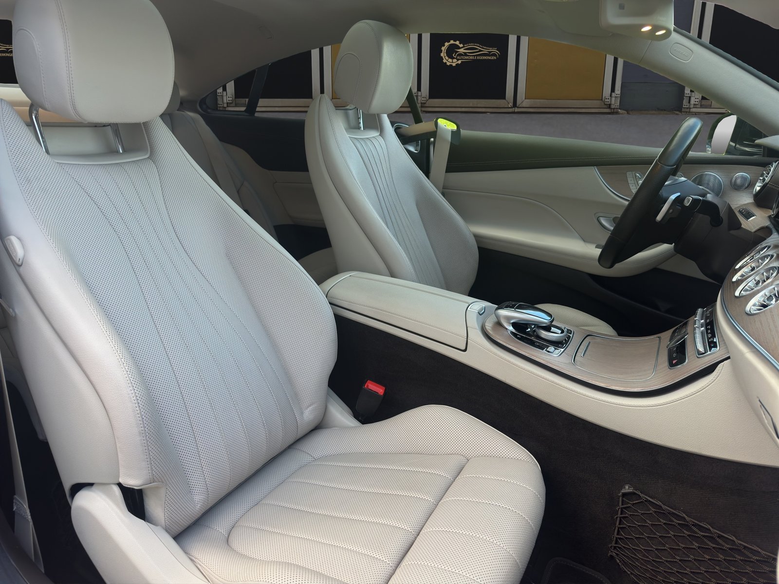 MERCEDES-BENZ E 400 AMG Line 4matic, Essence, Occasion / Utilisé, Automatique - 7