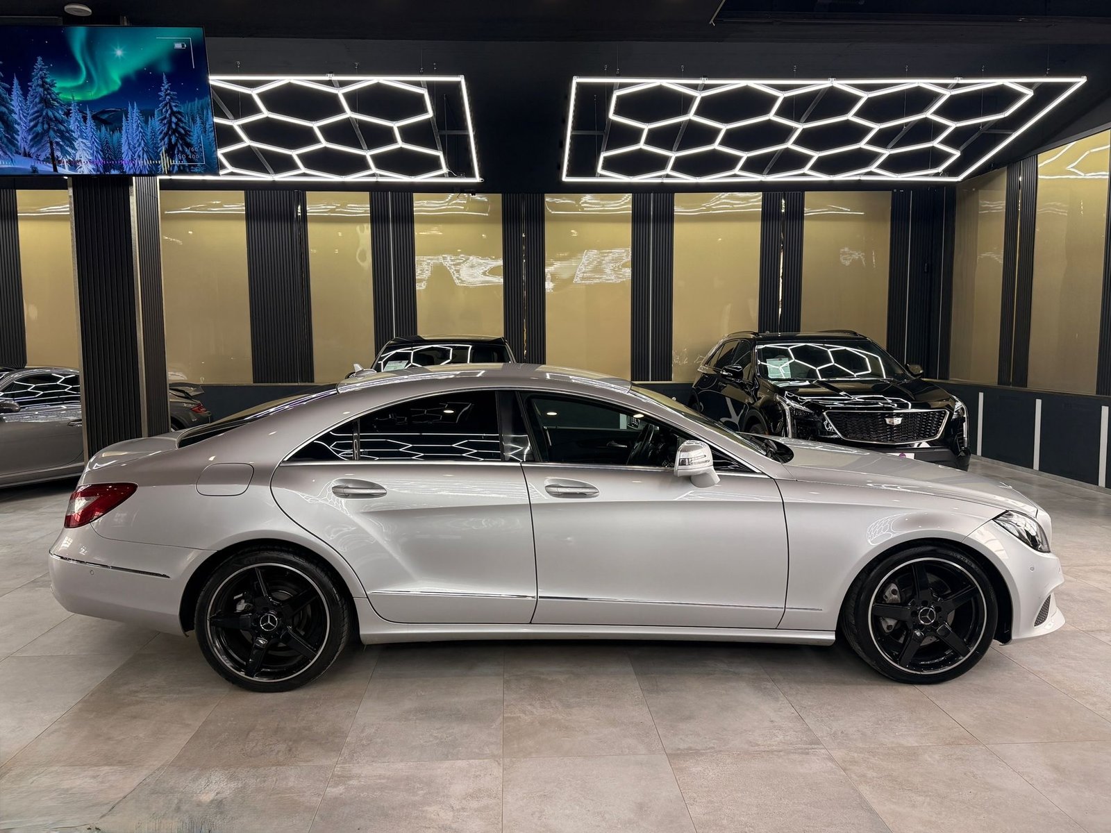 MERCEDES-BENZ CLS 400 7G-Tronic, Petrol, Second hand / Used, Automatic - 4