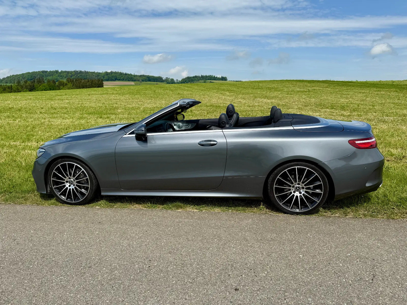 MERCEDES-BENZ E-Klasse A238 Cabriolet E 200 AMG Line, Essence, Occasion / Utilisé, Automatique - 2