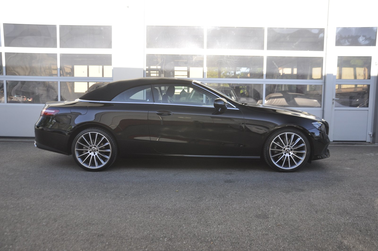 MERCEDES-BENZ E 200 Cabriolet Avantgarde 9G-Tronic, Essence, Occasion / Utilisé, Automatique - 2