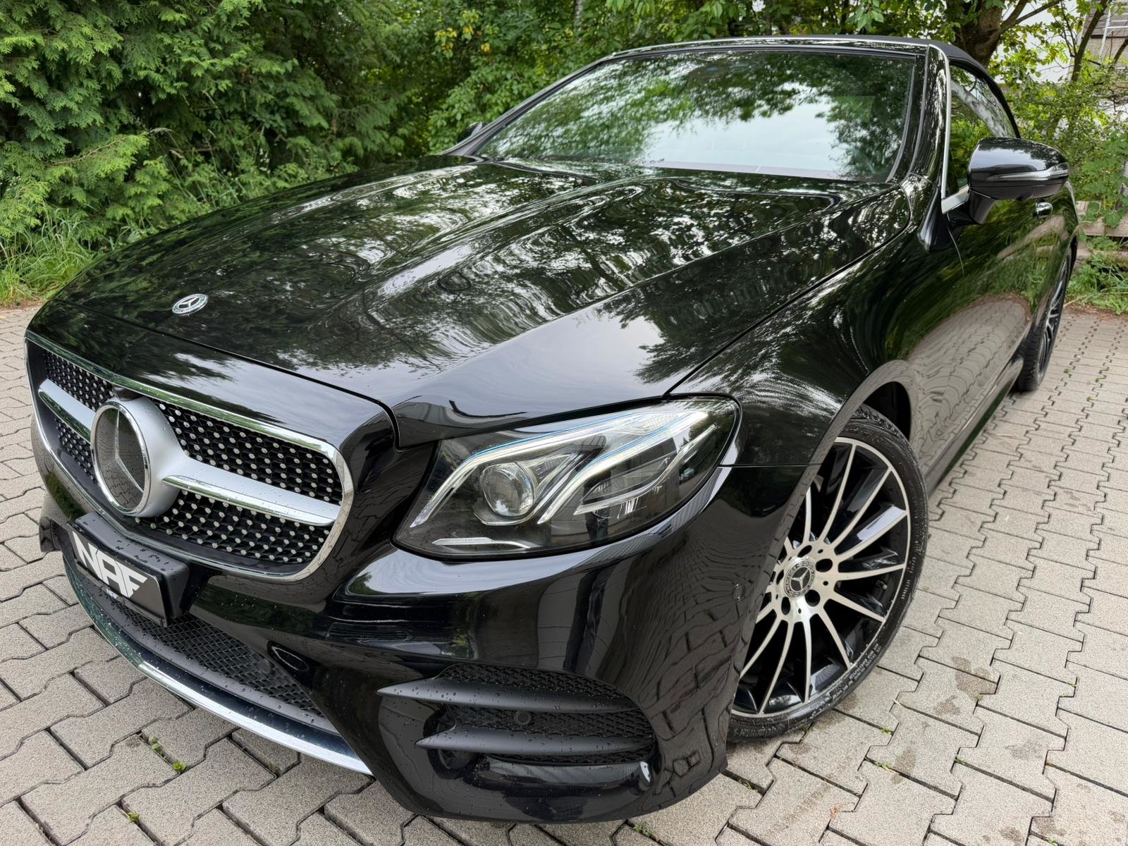 MERCEDES-BENZ E 200 Cabriolet AMG Line 9G-Tronic