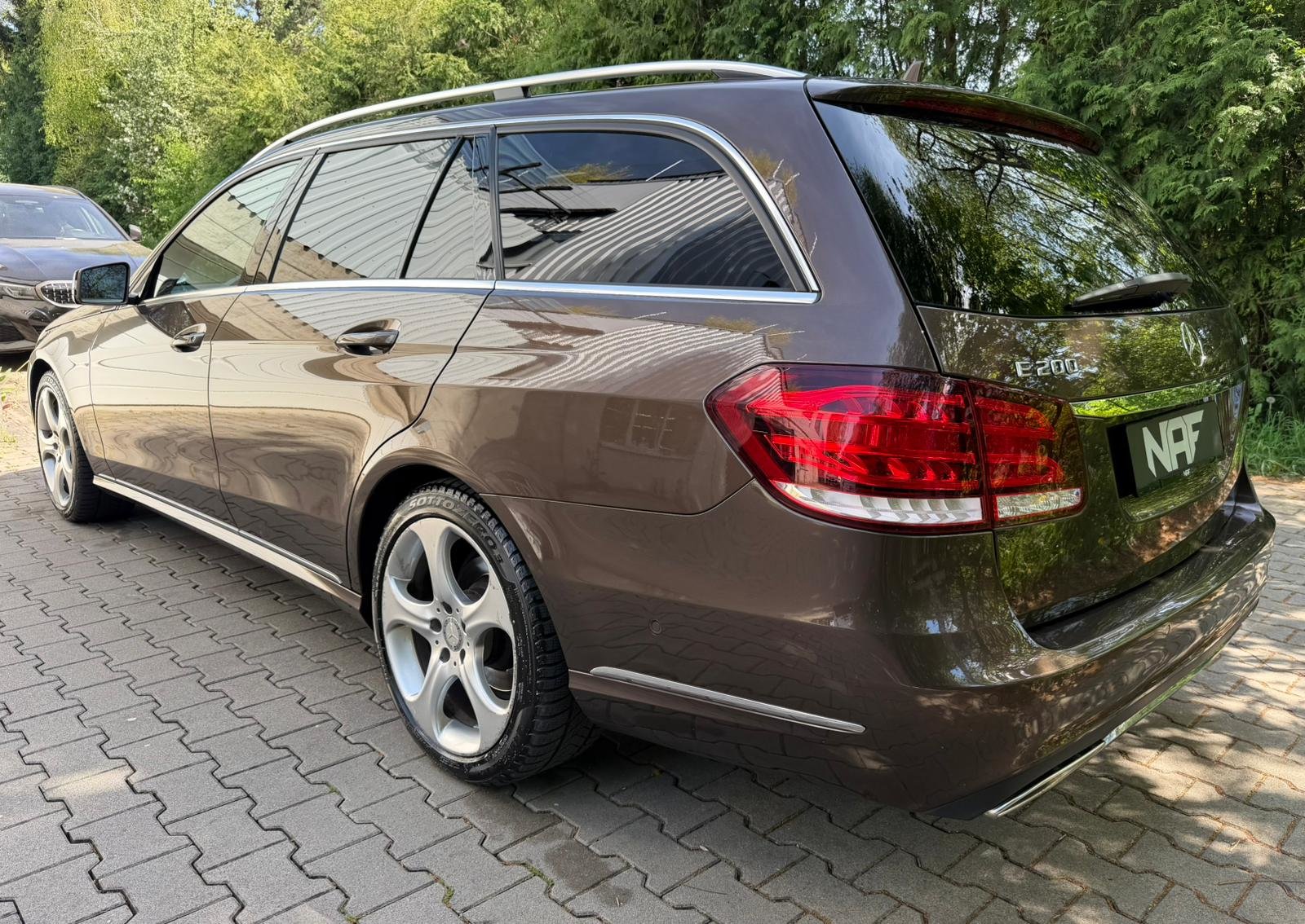 MERCEDES-BENZ E 200 BlueTEC Avantgarde 7G-Tronic, Diesel, Second hand / Used, Automatic - 3