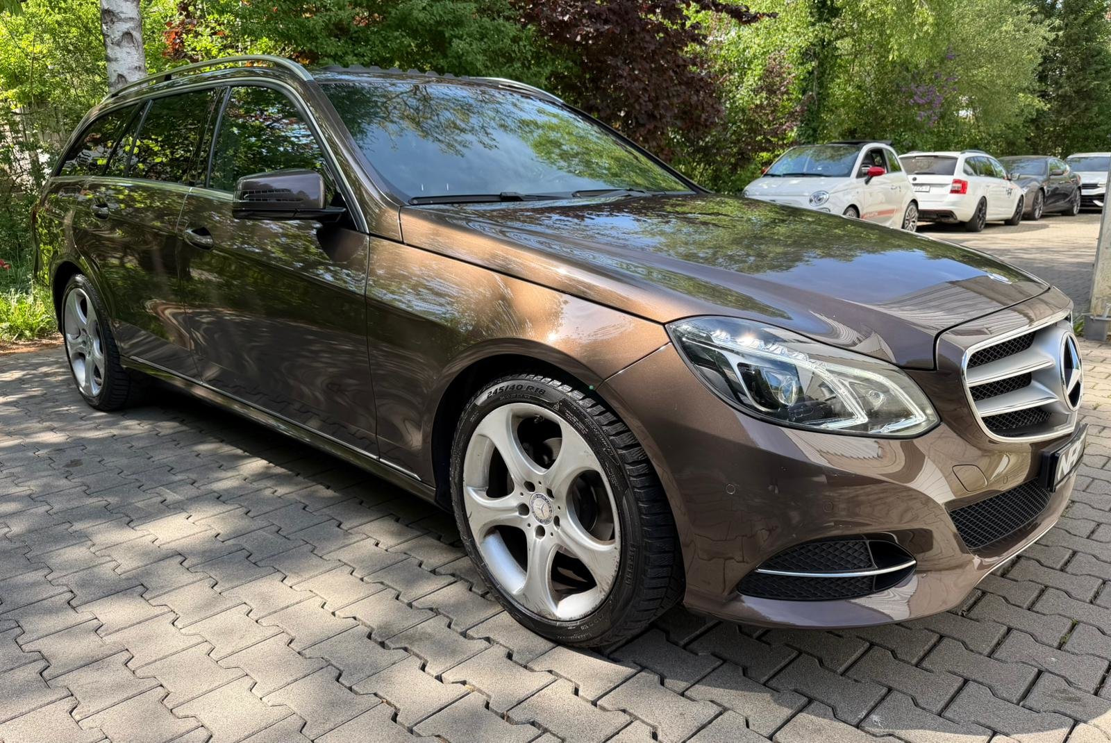 MERCEDES-BENZ E 200 BlueTEC Avantgarde 7G-Tronic, Diesel, Second hand / Used, Automatic - 7
