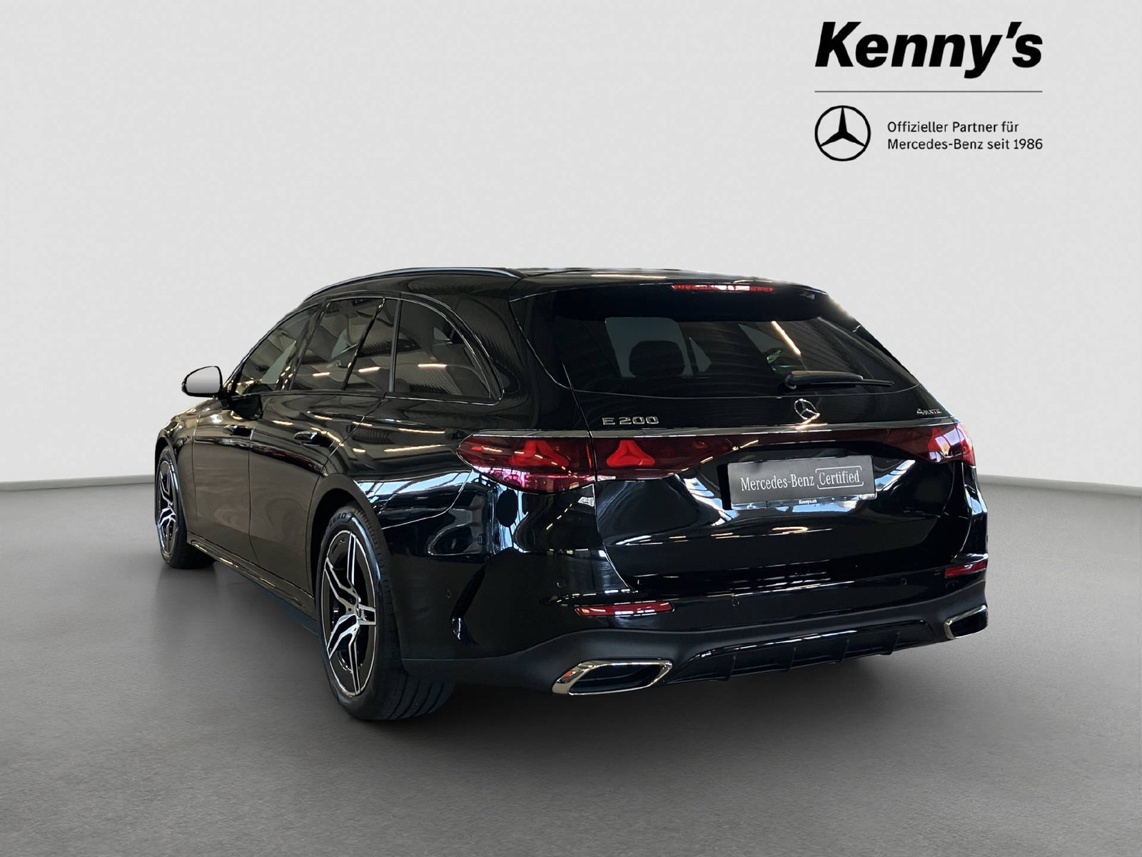 MERCEDES-BENZ E 200 AMG Line 4MATIC Kombi, Mild-Hybrid Petrol/Electric, Second hand / Used, Automatic - 4