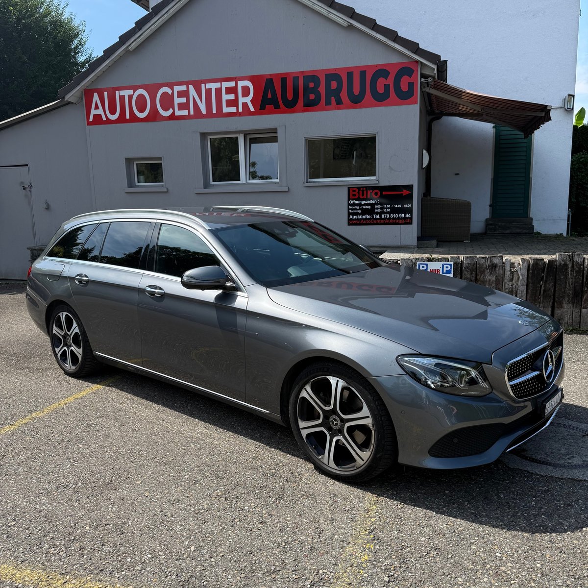 MERCEDES-BENZ E 200 Avantgarde 4 Matic 9G-Tronic *LEDER-SITZ