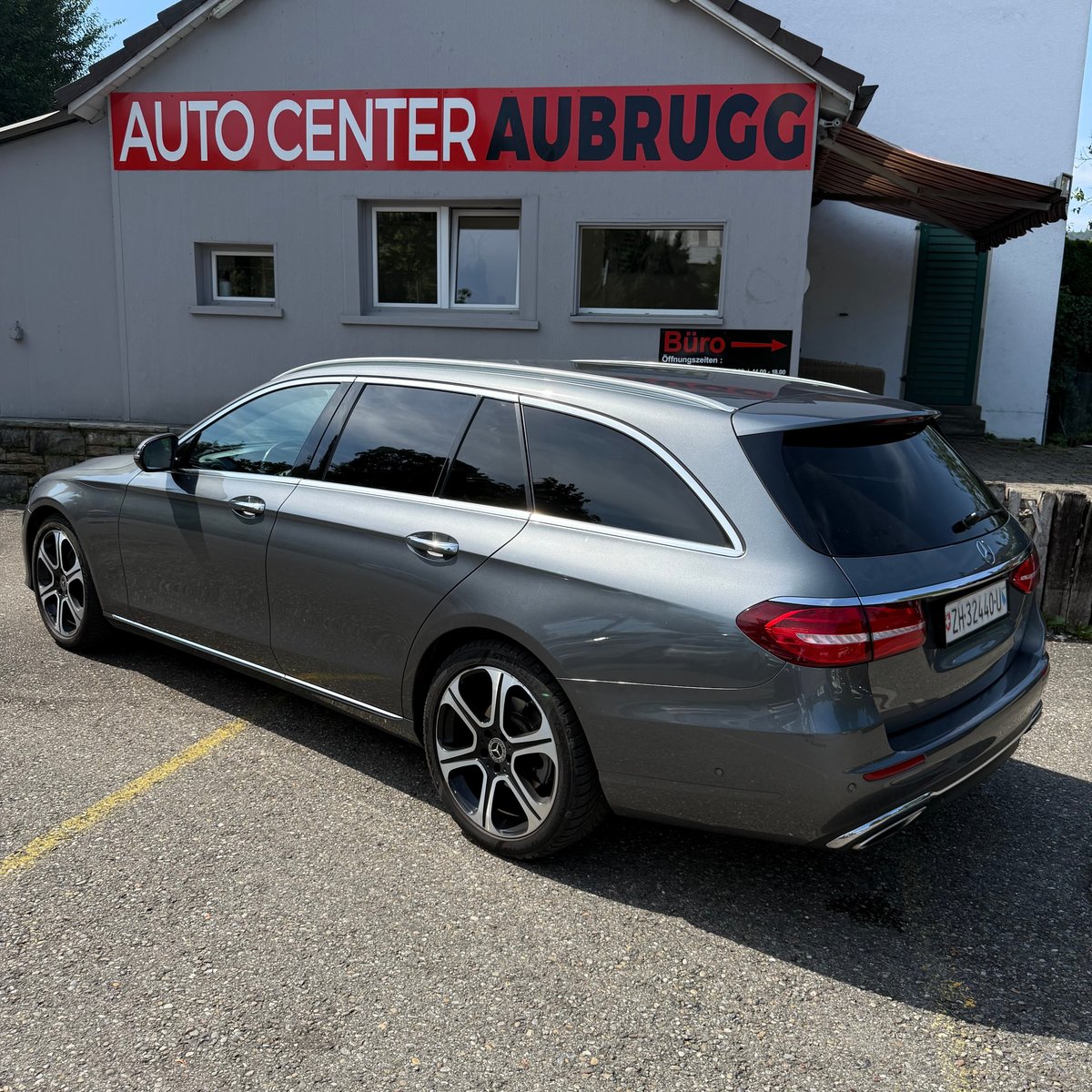 MERCEDES-BENZ E 200 Avantgarde 4 Matic 9G-Tronic *LEDER-SITZ, Benzin, Occasion / Gebraucht, Automatik - 2