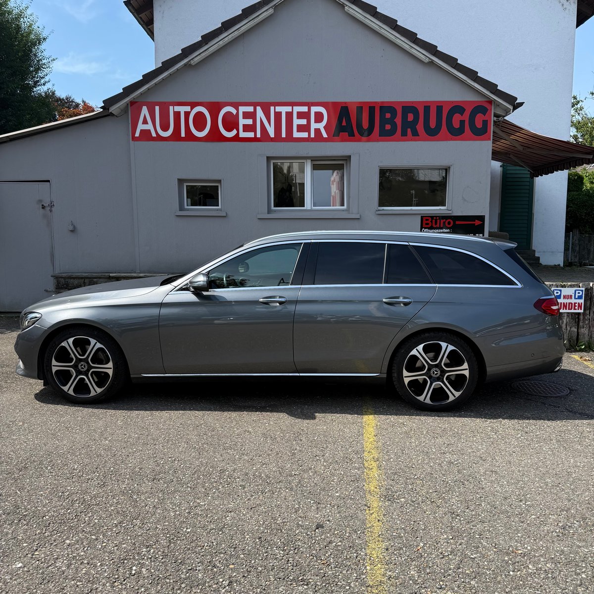 MERCEDES-BENZ E 200 Avantgarde 4 Matic 9G-Tronic *LEDER-SITZ, Benzin, Occasion / Gebraucht, Automatik - 7