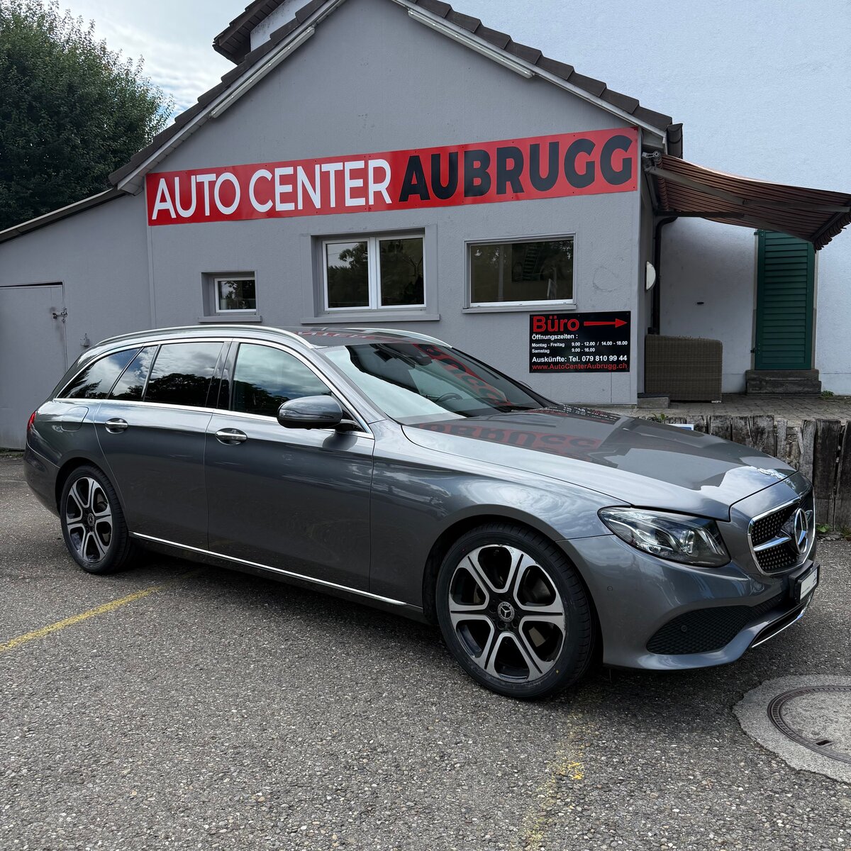 MERCEDES-BENZ E 200 Avantgarde 4 Matic 9G-Tronic *LEDER-SITZ