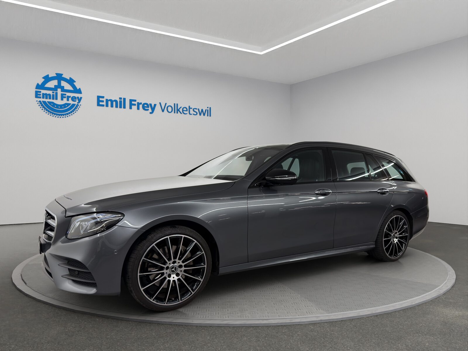 MERCEDES-BENZ E-Klasse Kombi E 200 AMG Line 4matic