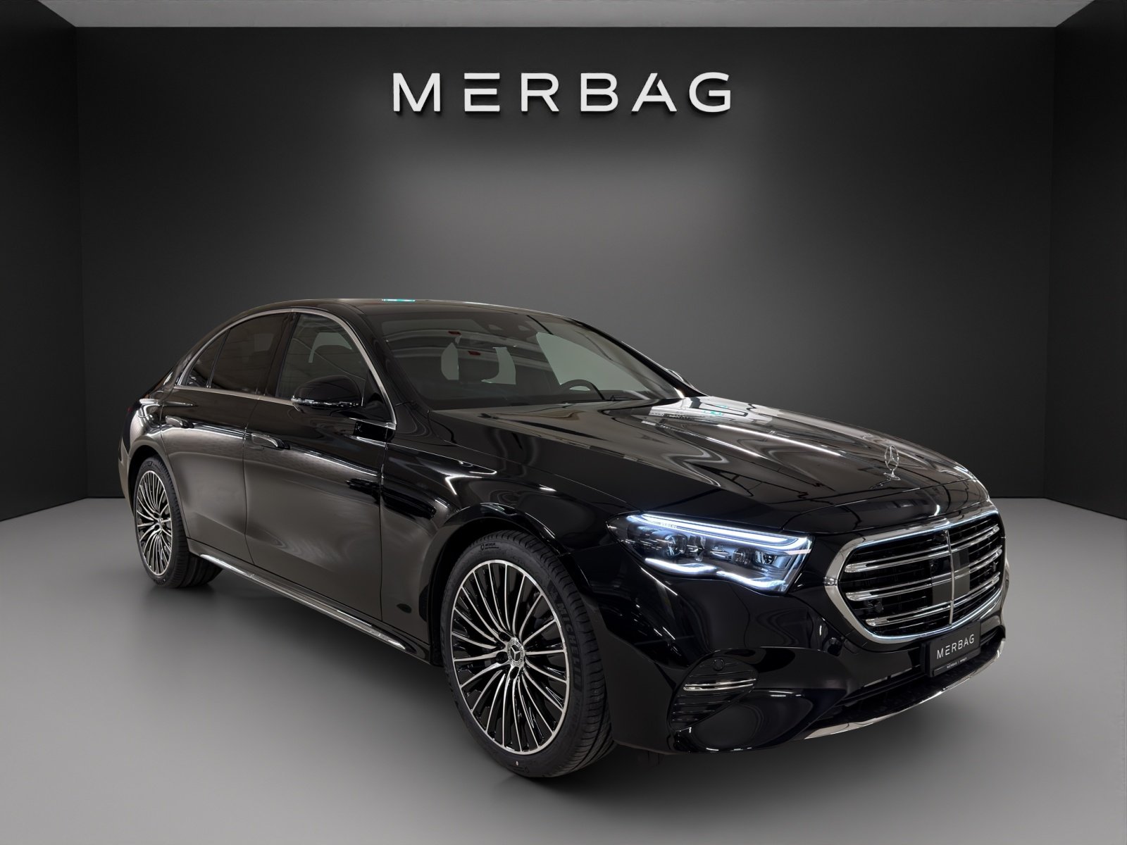 MERCEDES-BENZ E 200 9G-Tronic 4Matic