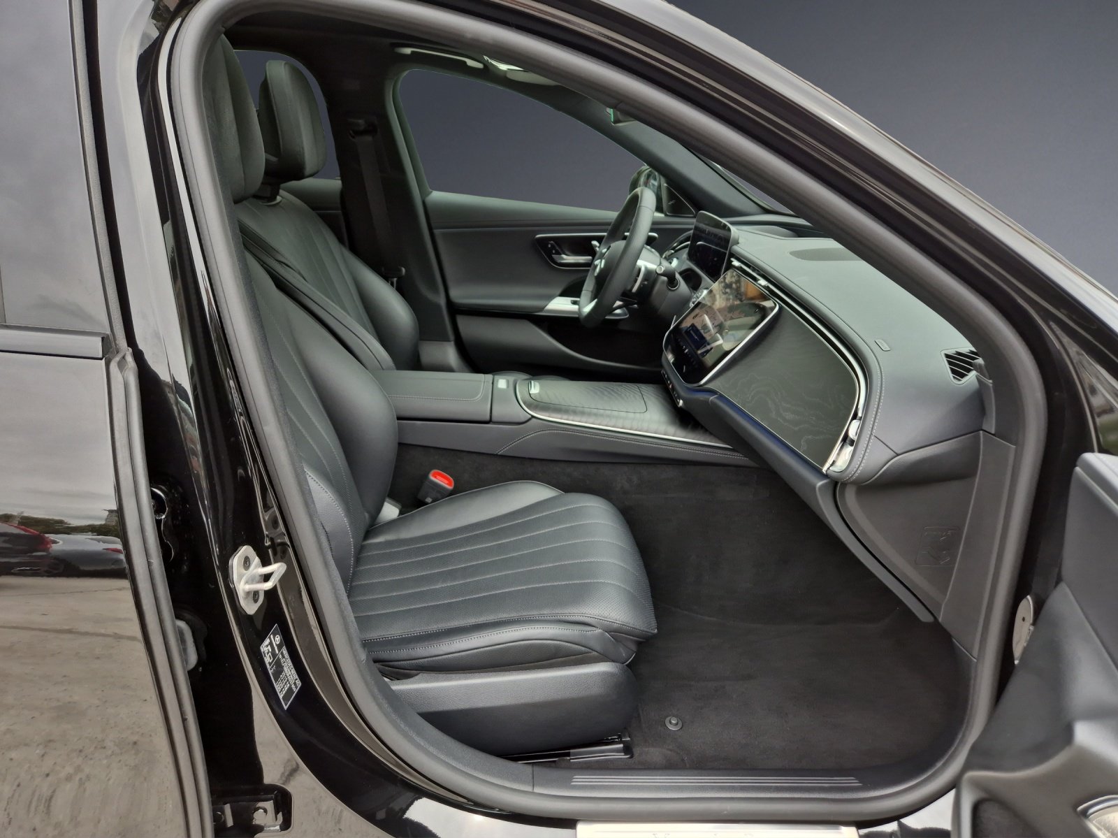 MERCEDES-BENZ E 200 9G-Tronic 4Matic, Hybride Léger Essence/Électricité, Occasion / Utilisé, Automatique - 6