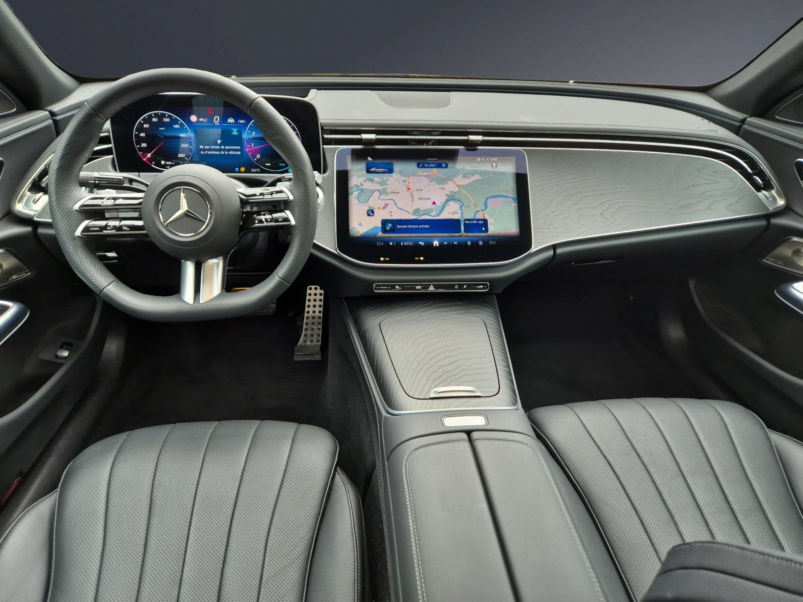 MERCEDES-BENZ E 200 9G-Tronic 4Matic, Hybride Léger Essence/Électricité, Occasion / Utilisé, Automatique - 7