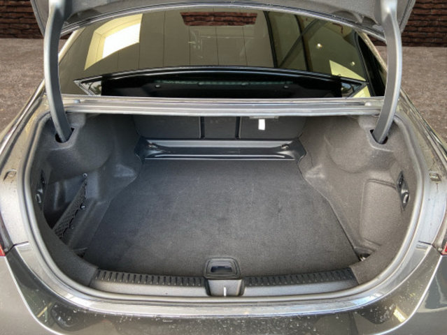 MERCEDES-BENZ E 200, Occasion / Utilisé, Automatique - 7