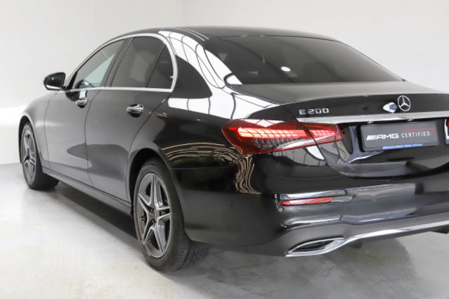 MERCEDES-BENZ E 200 4Matic AMG Line, Mild-Hybrid Benzin/Elektro, Occasion / Gebraucht, Automatik - 4