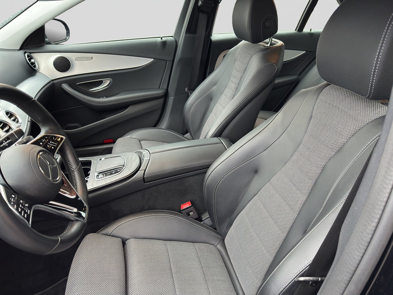 MERCEDES-BENZ E 200 Avantgarde 9G-Tronic, Mild-Hybrid Benzin/Elektro, Occasion / Gebraucht, Automatik - 6