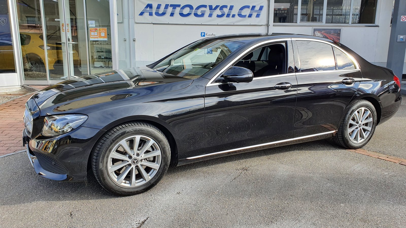 MERCEDES-BENZ E 200 Exclusive 4Matic / Helvetia