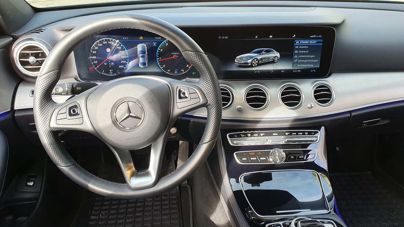 MERCEDES-BENZ E 200 Exclusive 4Matic / Helvetia, Benzina, Occasioni / Usate, Automatico - 7