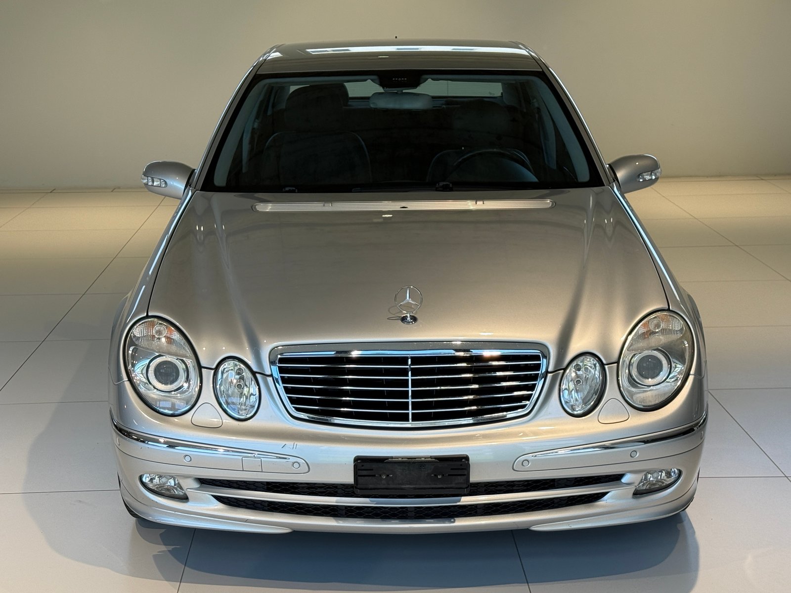 MERCEDES-BENZ E 200 Kompressor Avantgarde **MFK NEU***AUTOMA, Essence, Occasion / Utilisé, Automatique - 2