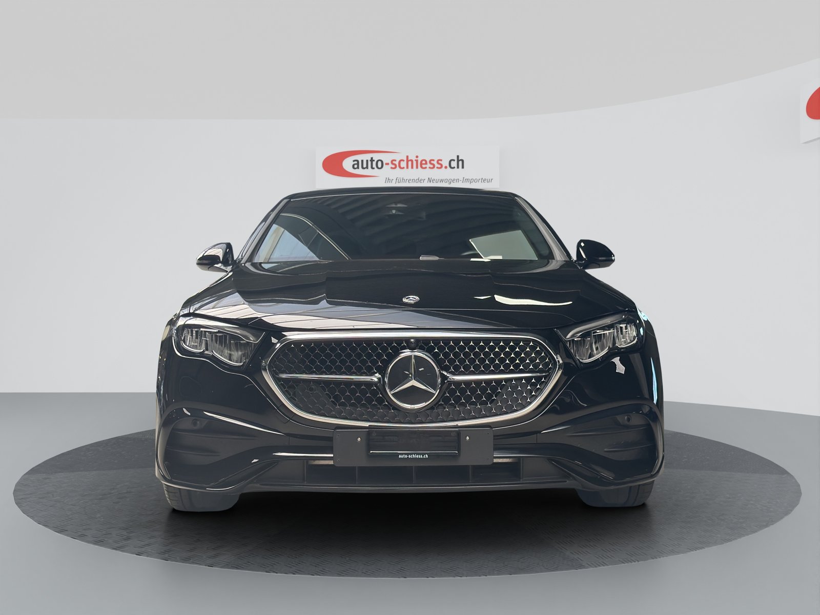 MERCEDES-BENZ E 200 AMG Night 9G-Tronic, Mild-Hybrid Benzin/Elektro, Occasion / Gebraucht, Automatik - 2