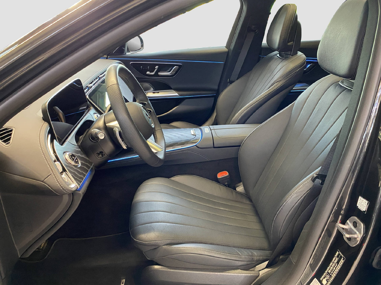 MERCEDES-BENZ E 200 AMG Line 4MATIC, Hybride Léger Essence/Électricité, Occasion / Utilisé, Automatique - 7