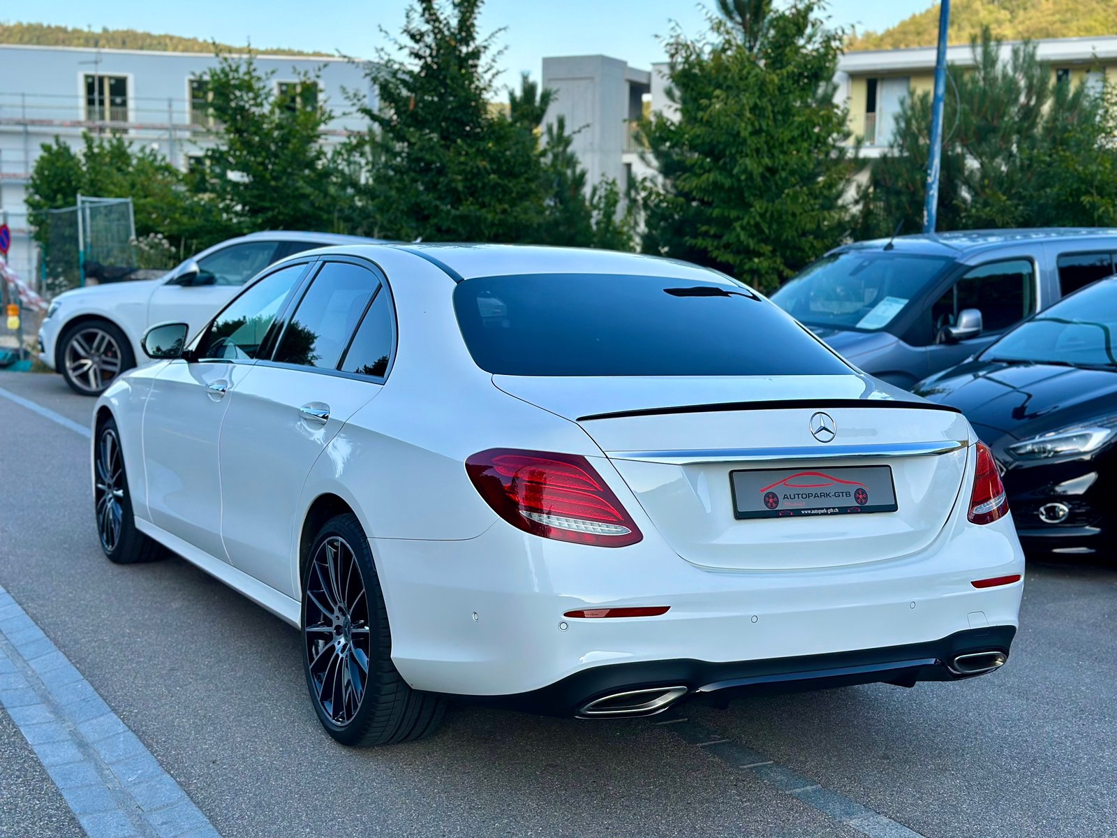 MERCEDES-BENZ E 200 AMG Line 4Matic 9G-Tronic, Essence, Occasion / Utilisé, Automatique - 6