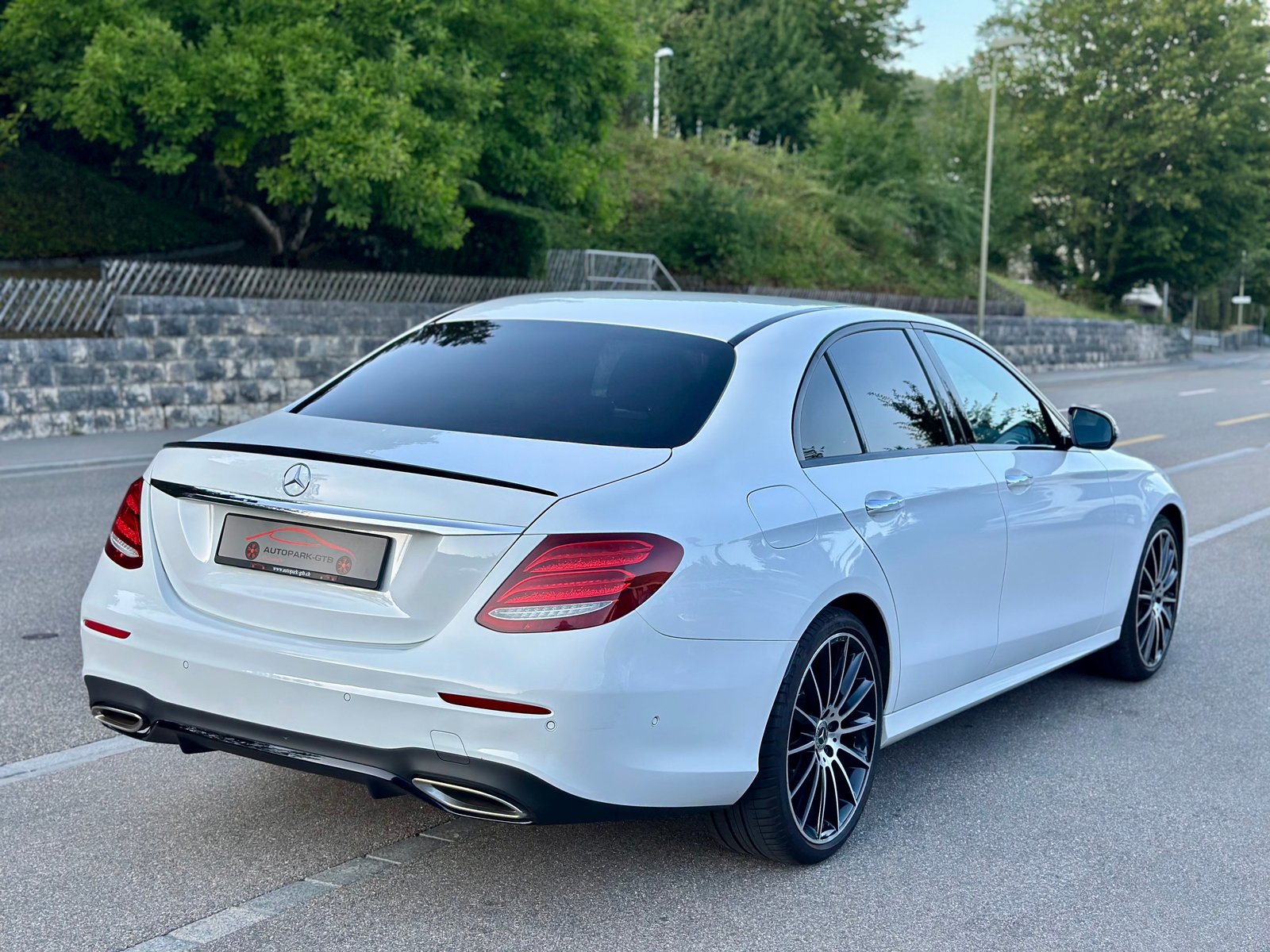 MERCEDES-BENZ E 200 AMG Line 4Matic 9G-Tronic, Essence, Occasion / Utilisé, Automatique - 7