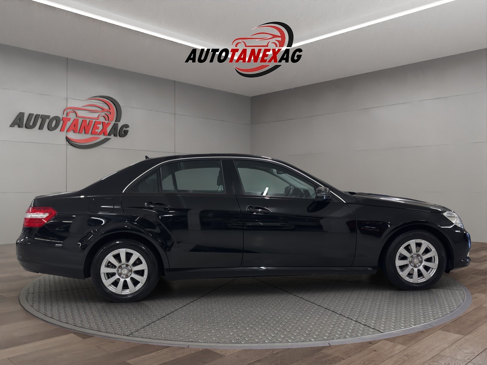 MERCEDES-BENZ E 200 CGI BlueEfficiency Elégance Automatic, Essence, Occasion / Utilisé, Automatique - 7